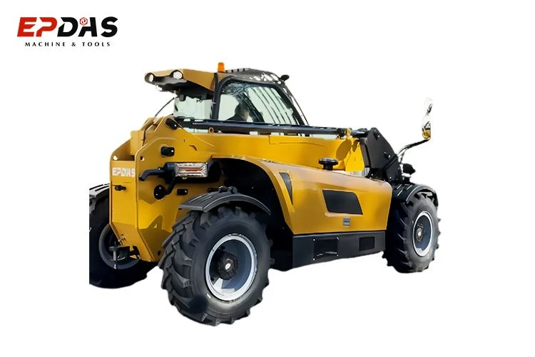 Carrello elevatore telescopico per terreni accidentati